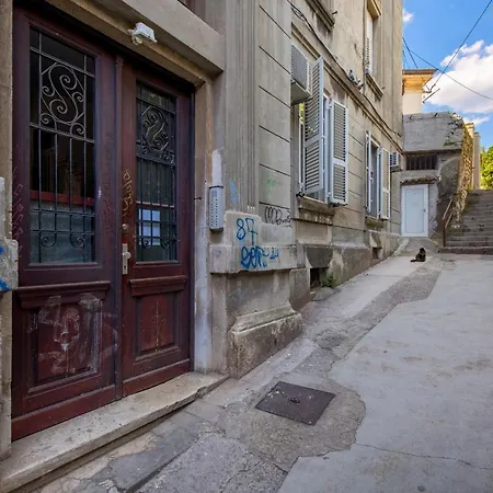 Apartament Fran's *